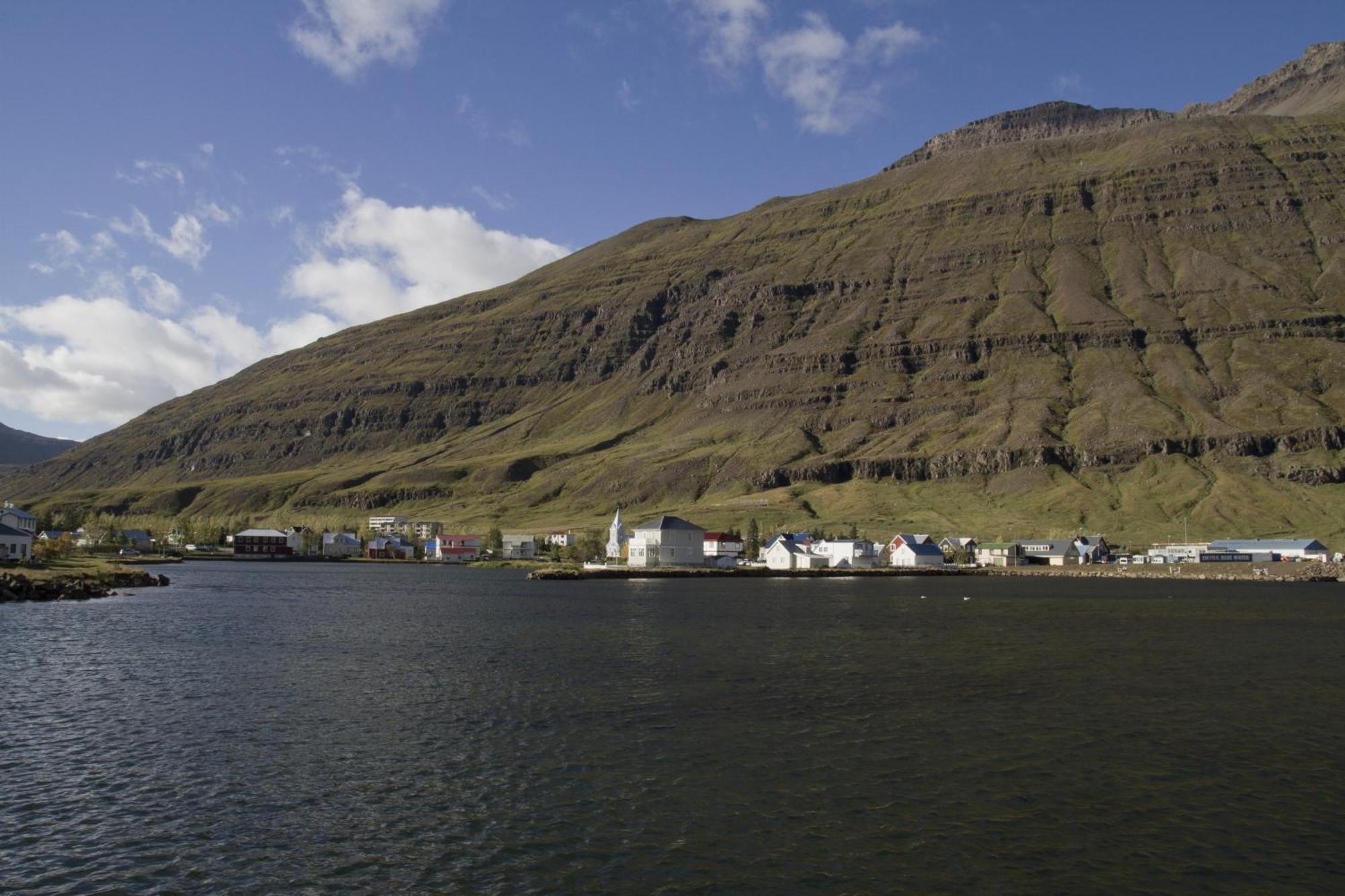 Lonsleira Apartments Seythisfjorthur Bilik gambar