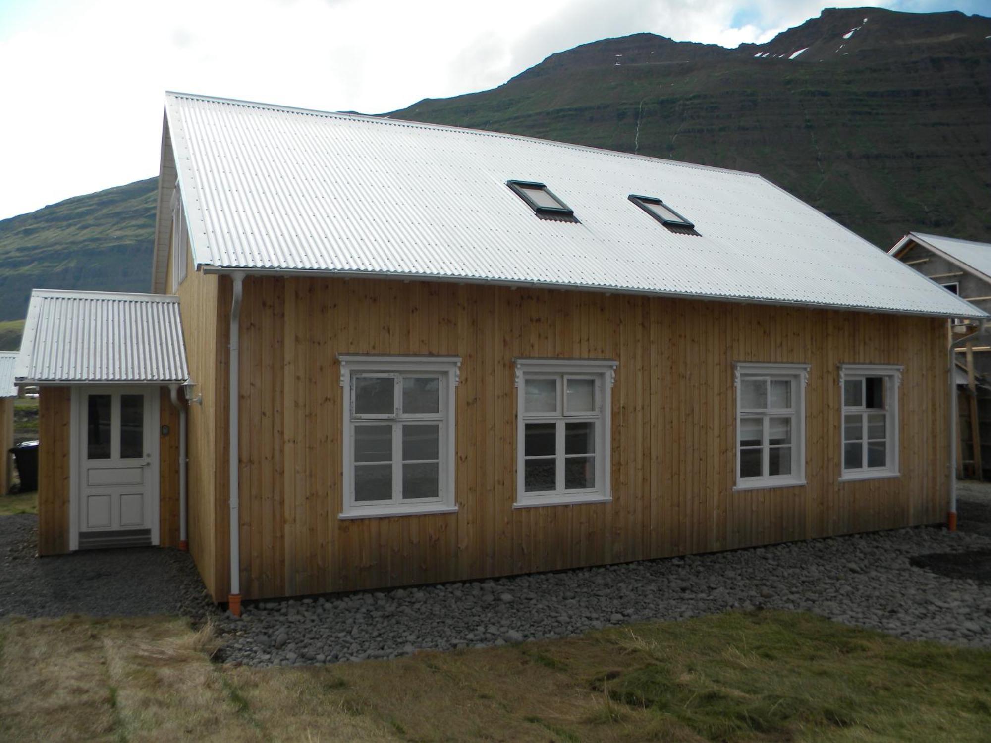 Lonsleira Apartments Seythisfjorthur Bilik gambar
